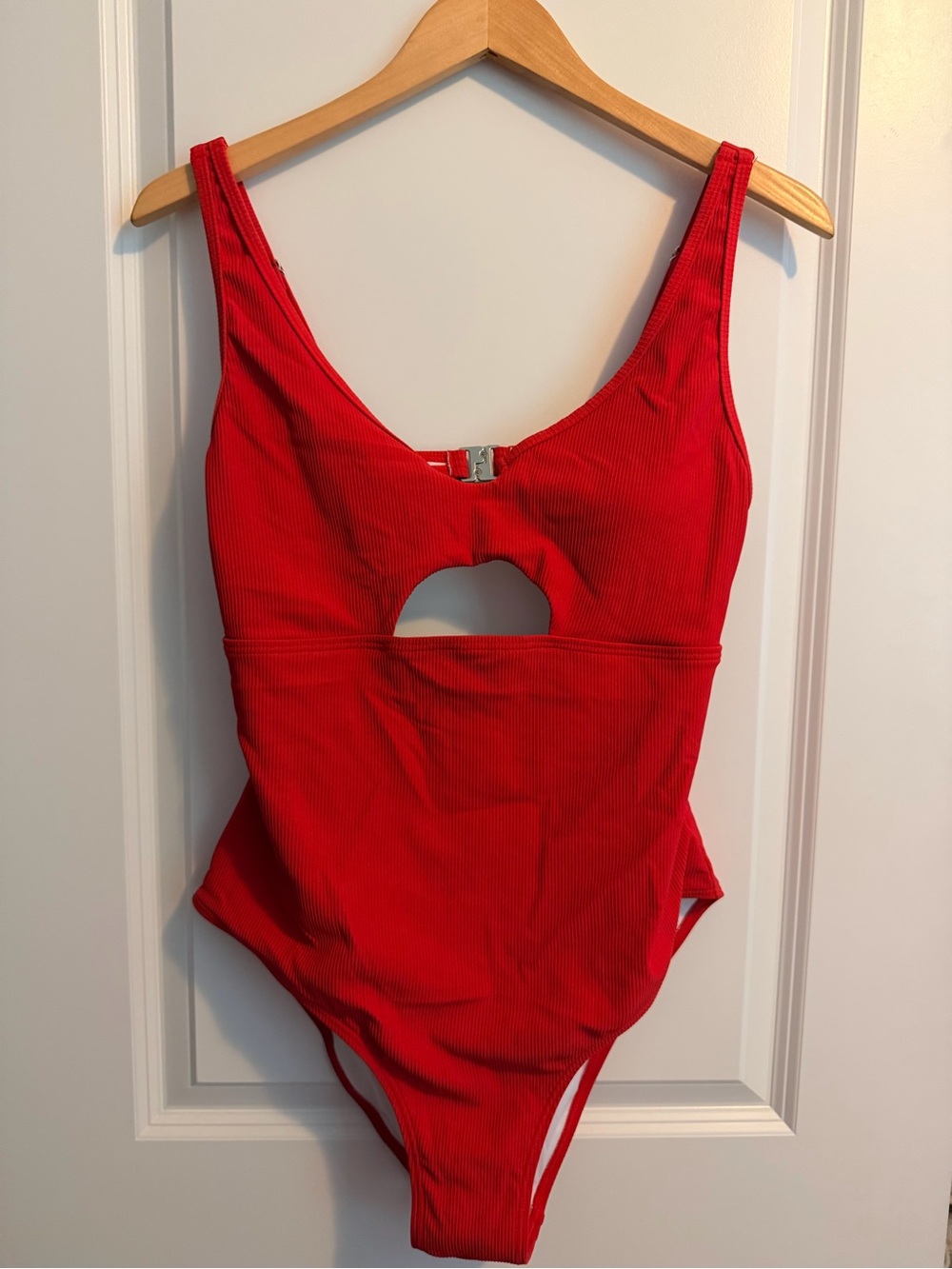 Ribbed Red One-Piece Swimsuit with Front Keyhole